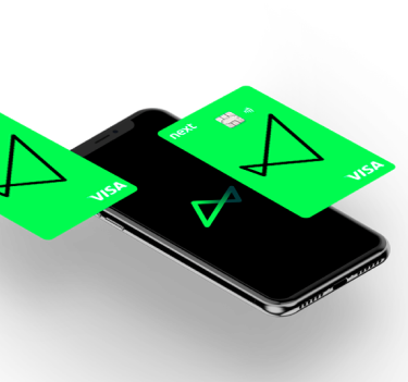 A imagem mostra um celular com a tela preta e o logo do next em verde elétrico. Sobre ele, estão posicionados 2 cartões next verde elétrico com o elástico do next em preto e as palavras “next” e “Visa” em branco.
